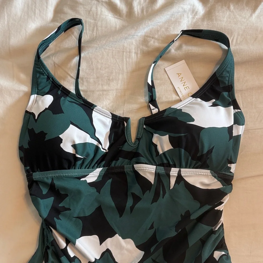 Anne Cole Swimsuit - Picture 6 of 9